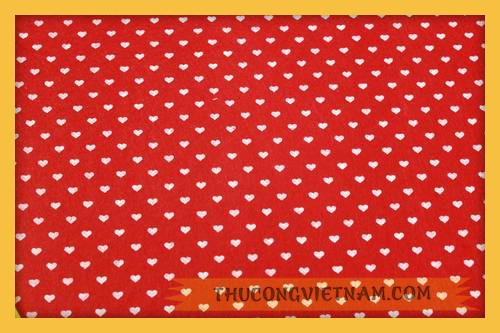 Vải nỉ họa tiết tim 02 màu đỏ